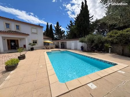 immeuble 7 pièces 238 m²