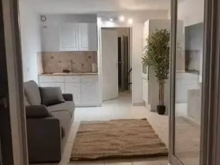 studio bord de mer à saint aygulf