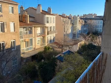 grand t3 avec balcon