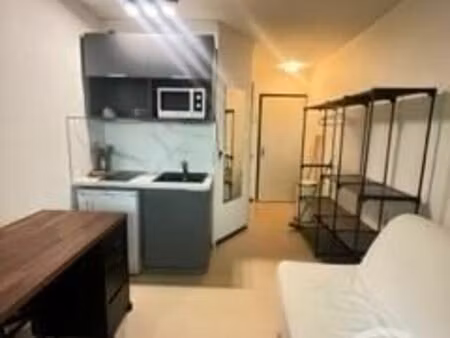 studio 1 pièce 14 m²