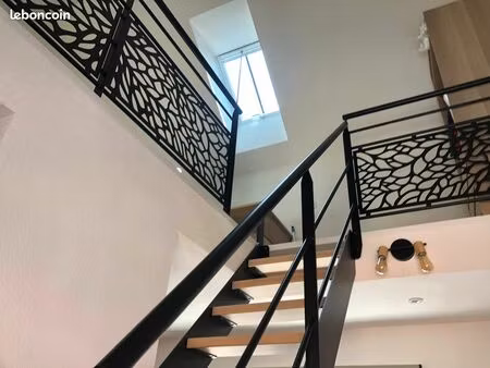 studio duplex meublé haut standing – centre-ville – charges incluses