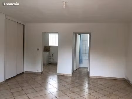 studio 35m² + parking privé