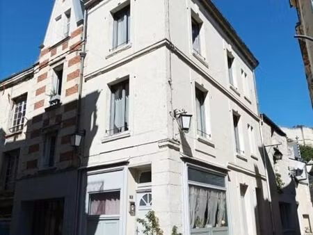 appartement en centre ville de chinon - quartier calme