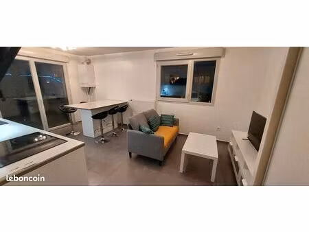 t2 meublé récent – 44 m² – terrasse ouest & parking