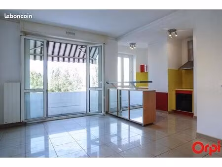 appartement 3 pièces 65 m²