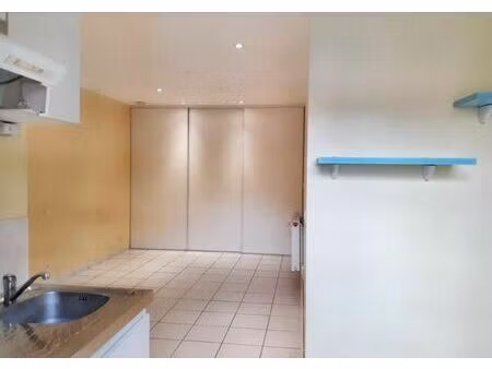 location appartement 1 pièce 25 m² à poitiers (86000)