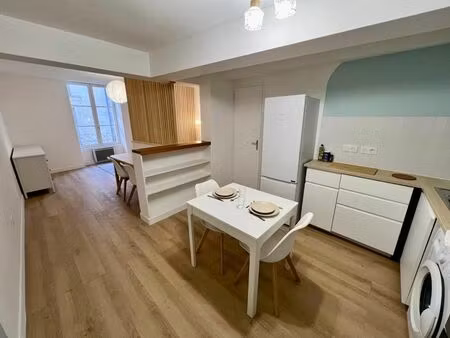 location appartement 1 pièce 28 m² à poitiers (86000)