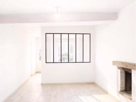 t2 / 40m² / chilly mazarin (rer c)