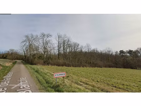 agréable terrain de loisirs à 1.5km du centre ville