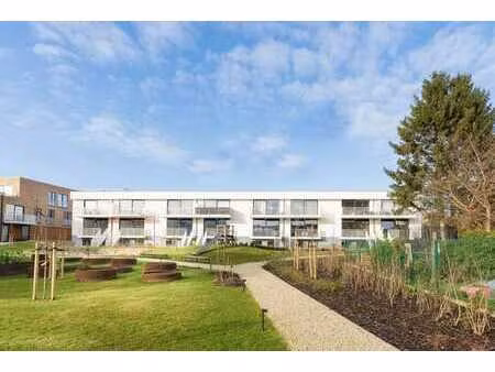 ruime duplex met 3 slaapkamers en tuin