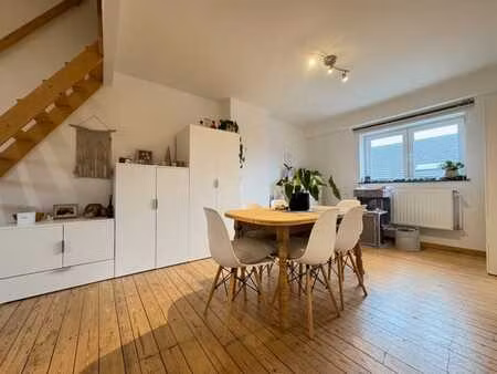 studio de 50 m² idéalement situé !!