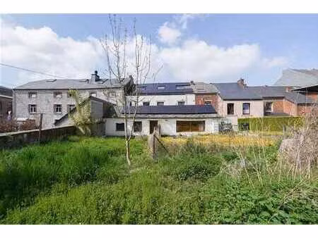 immeuble à transformer en 8 appartements