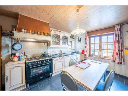 bâtiment multifonctionnel avec atelier géant