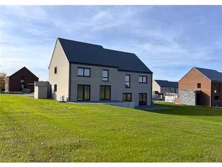 une maison prête à vivre à marche (lot 7)