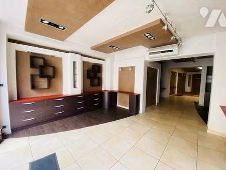 local commercial à vendre