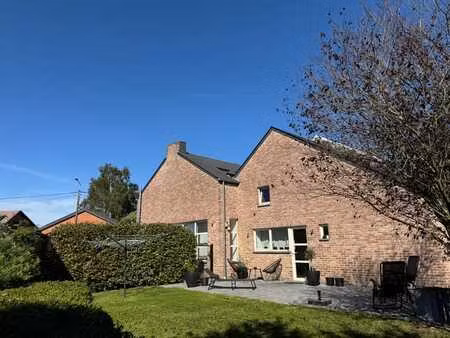 maison rénovée 2 chambres avec grand jardin orienté sud !