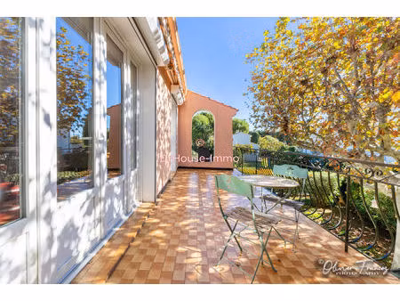 la ciotat  type 3 transformé en grand type 2  quartier peymian sud