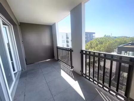 t3 avec balcon et parking à montpellier