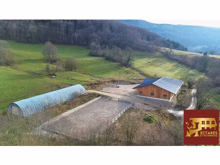 26 hectares aux portes de suisse