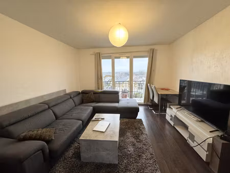 exclusivité appartement t3 avec balcon dans une résidence sé