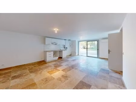 appartement moderne à louer à sorèze  france