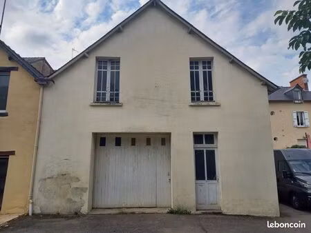bâtiment à rénover + jardin
