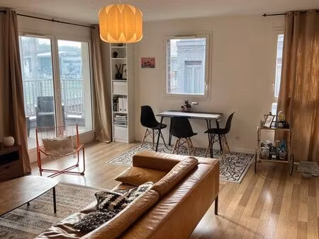 t3 lille avec balcon et parking sous sol