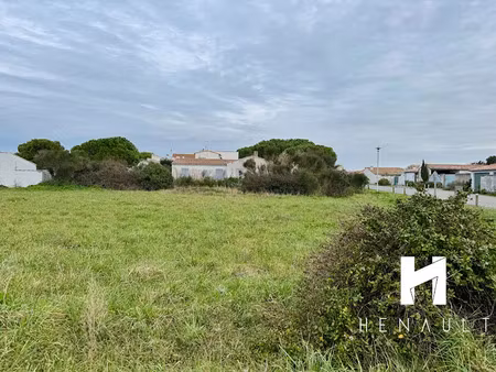 vente terrain 862 m² à loix (17111)  430 000 €