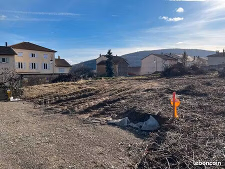 terrain constructible centre village quincié en beaujolais