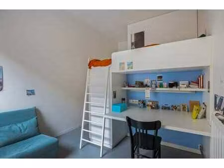 chambre d’étudiant au rez-de-chaussée avec jardin commun