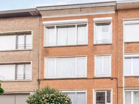charmant appartement met terras op het valaar in wilrijk