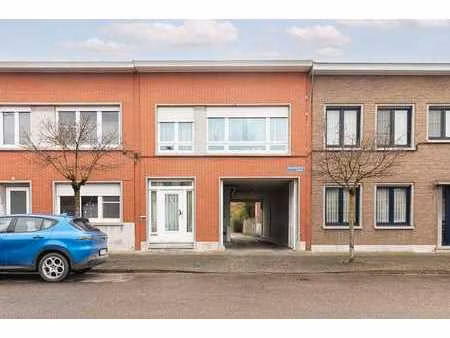 charmant appartement met twee slaapkamers incl. garage!