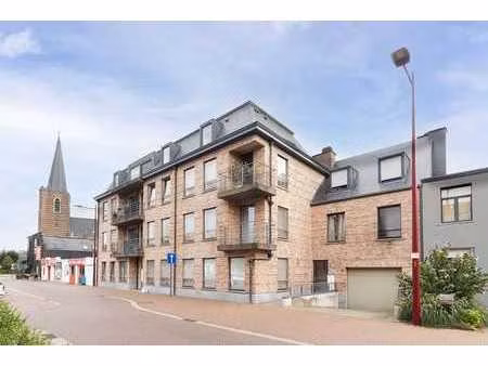 lichtrijk appartement met ruime terrassen in centrum