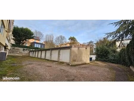 parking/box chalon sur saone