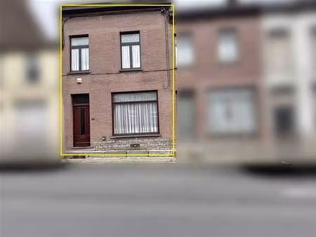 maison 2 façades au centre de chatelet + garage en supplémen