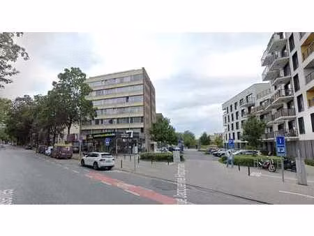 etterbeek - bel appartement 1ch - 1 emplacement de parking