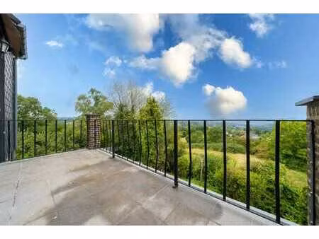 duplex lumineux avec vue panoramique et photovoltaïques