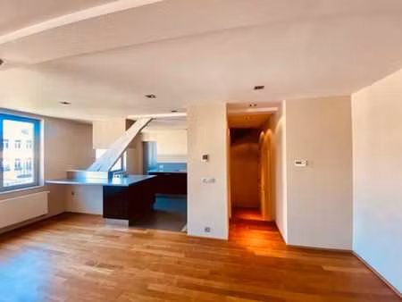 bruxelles - ixelles - superbe duplex en penthouse 2 chambres
