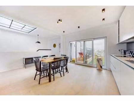 appartement de 190m² (6ch/2sdd) avec 2 terrasses et 2 caves