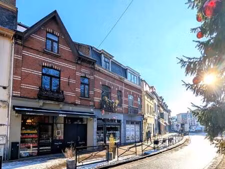 au centre de boitsfort - immeuble mixte