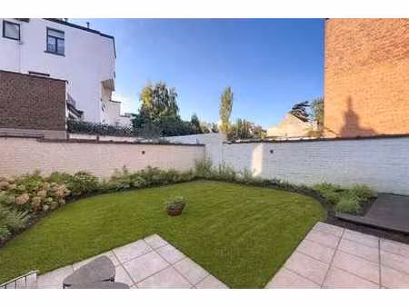 montgomery  studio rénové ± 57m² + jardin + garage