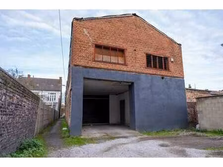 entrepôt 2 niveaux à vendre – idéal pro ou investisseur