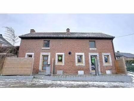 maison 4 façades  rénovée  1ch et bureau  terrasse  peb d.