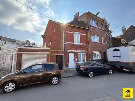 maison 3 facades avec 2 chambres et terrasse