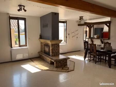 maison de village avec 2 garages