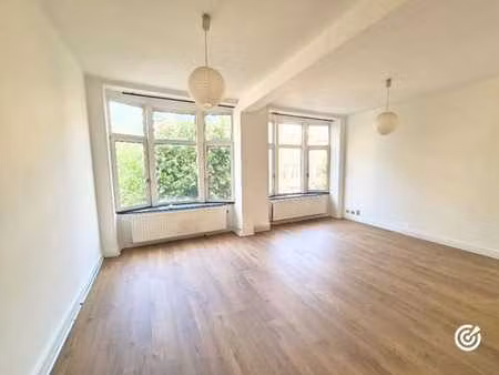 av brugmann - appart 2 ch. avec terrasse