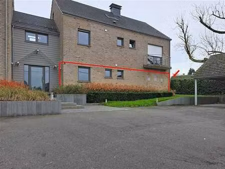 superbe appartement au rez d'une petite résidence récente