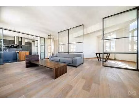 triplex d’exception qui ecrit l'histoire de bruxelles