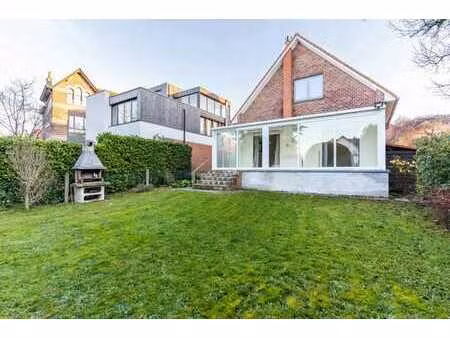 sainte-alix - villa avec jardin - magnifique potentiel