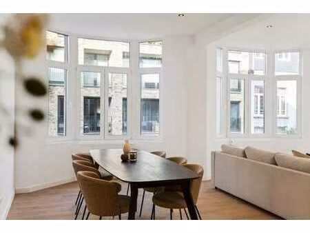 appartement tendance  entièrement rénové avec terrasse !